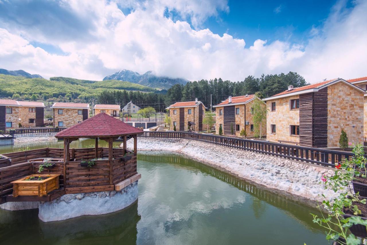 Ethno Village St George 采蒂涅 外观 照片
